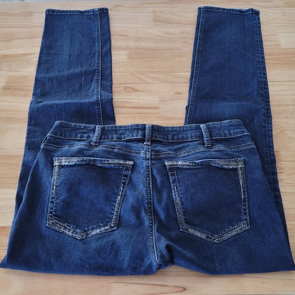 Silver Jeans ~ Size 33 x 31 - Picture 2 of 3